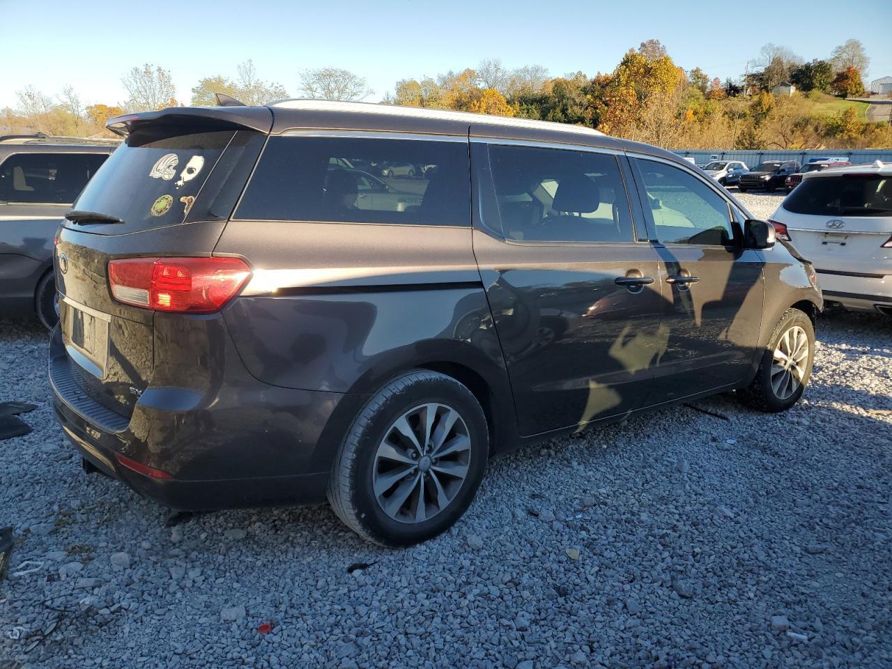2017 KIA SEDONA