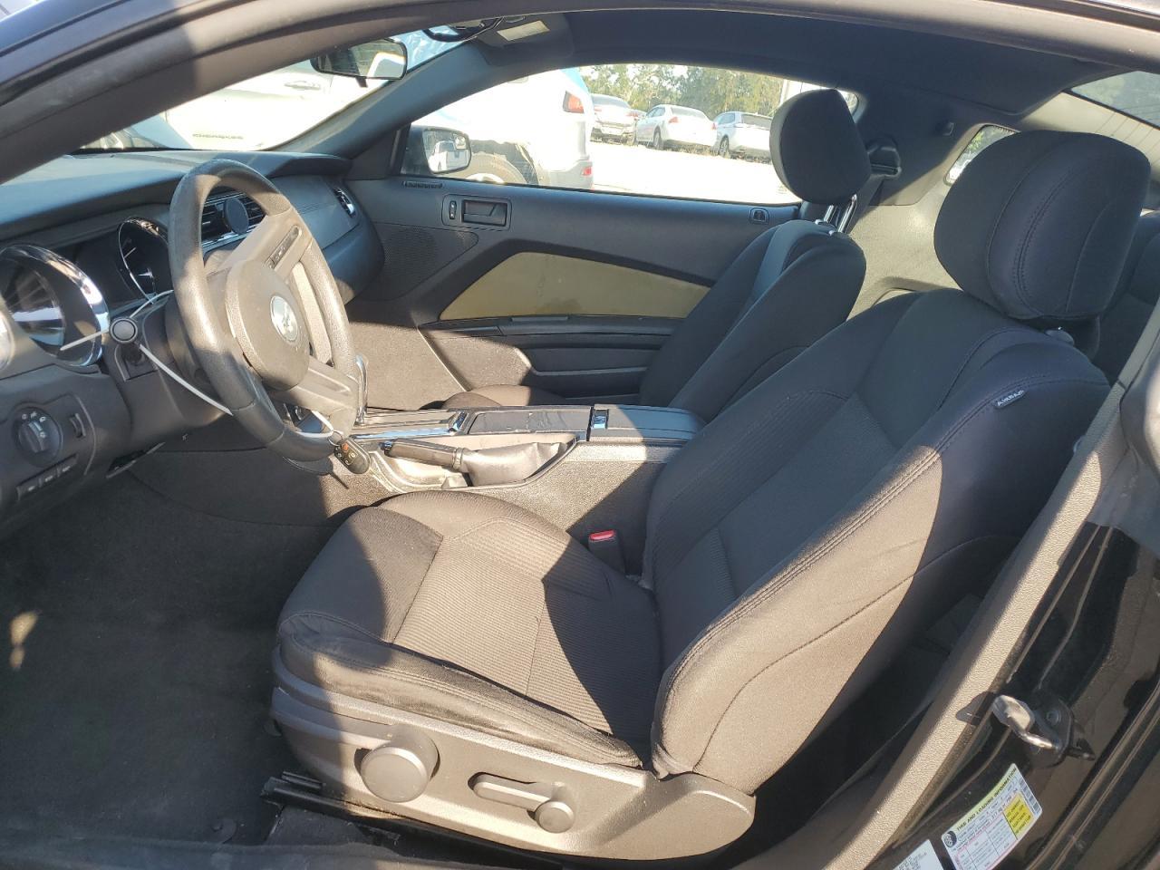 2012 FORD MUSTANG