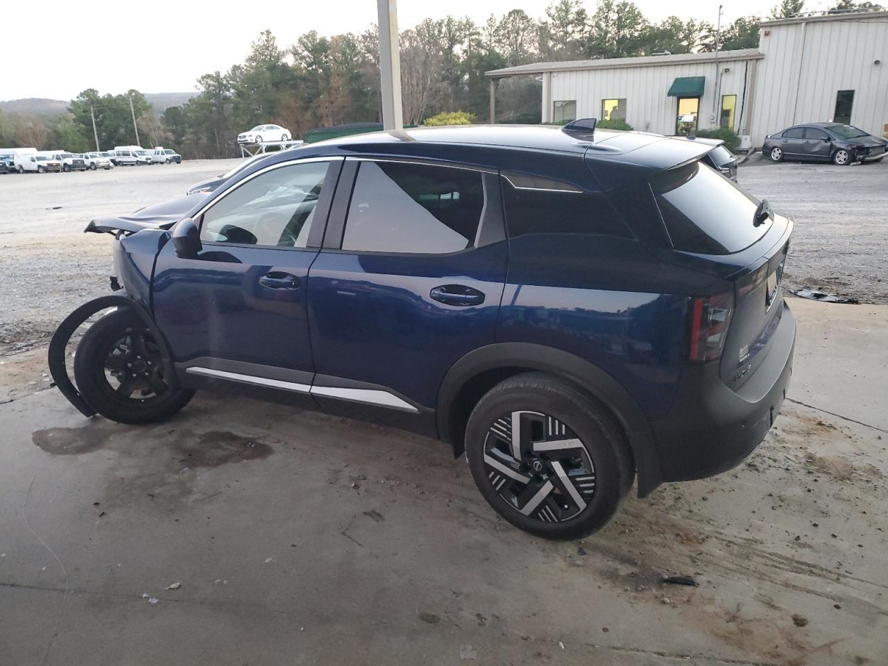2025 NISSAN KICKS
