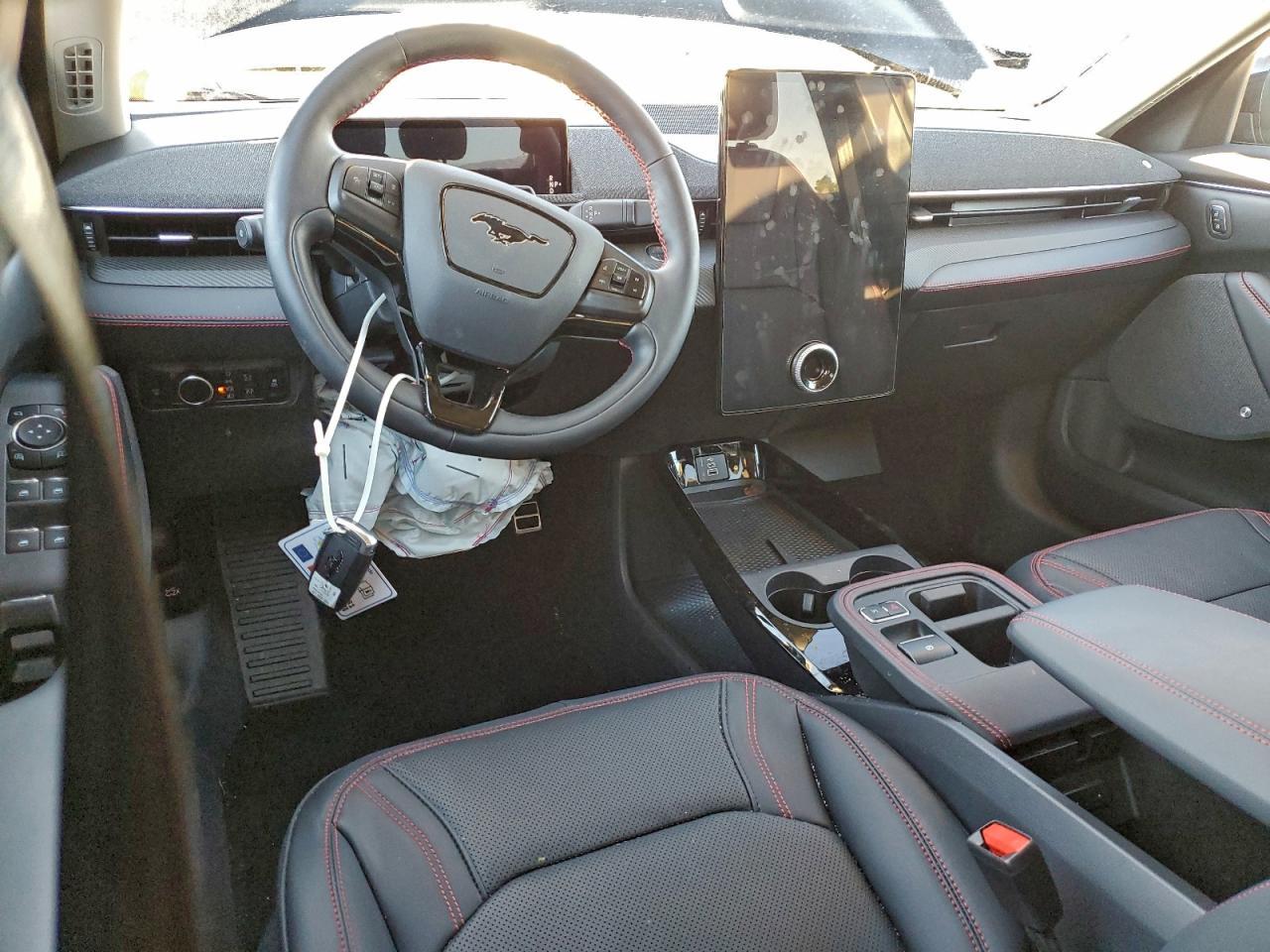 2025 FORD Mustang Mach-E