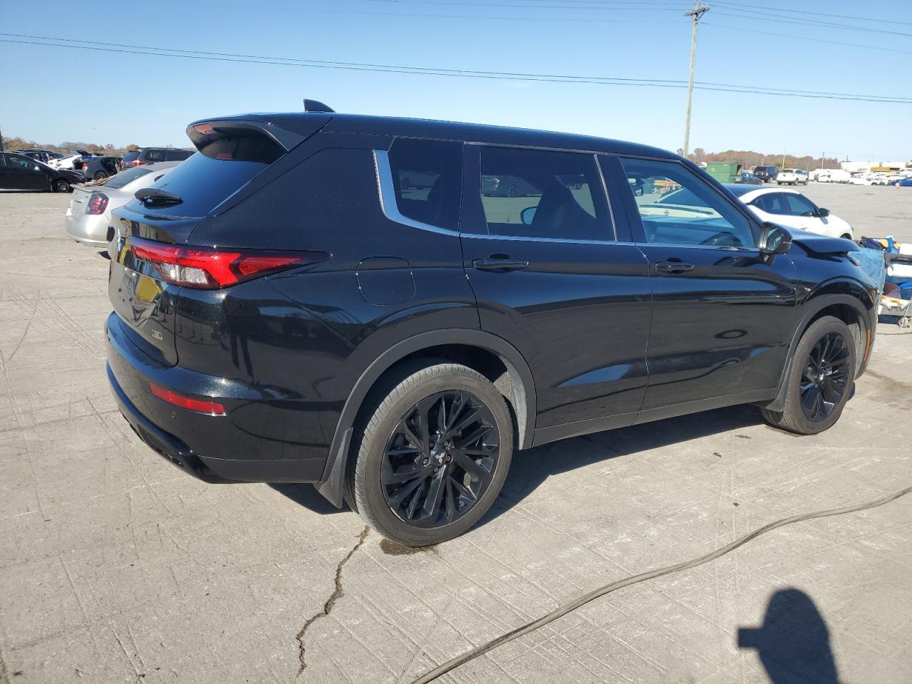 2023 MITSUBISHI outlander