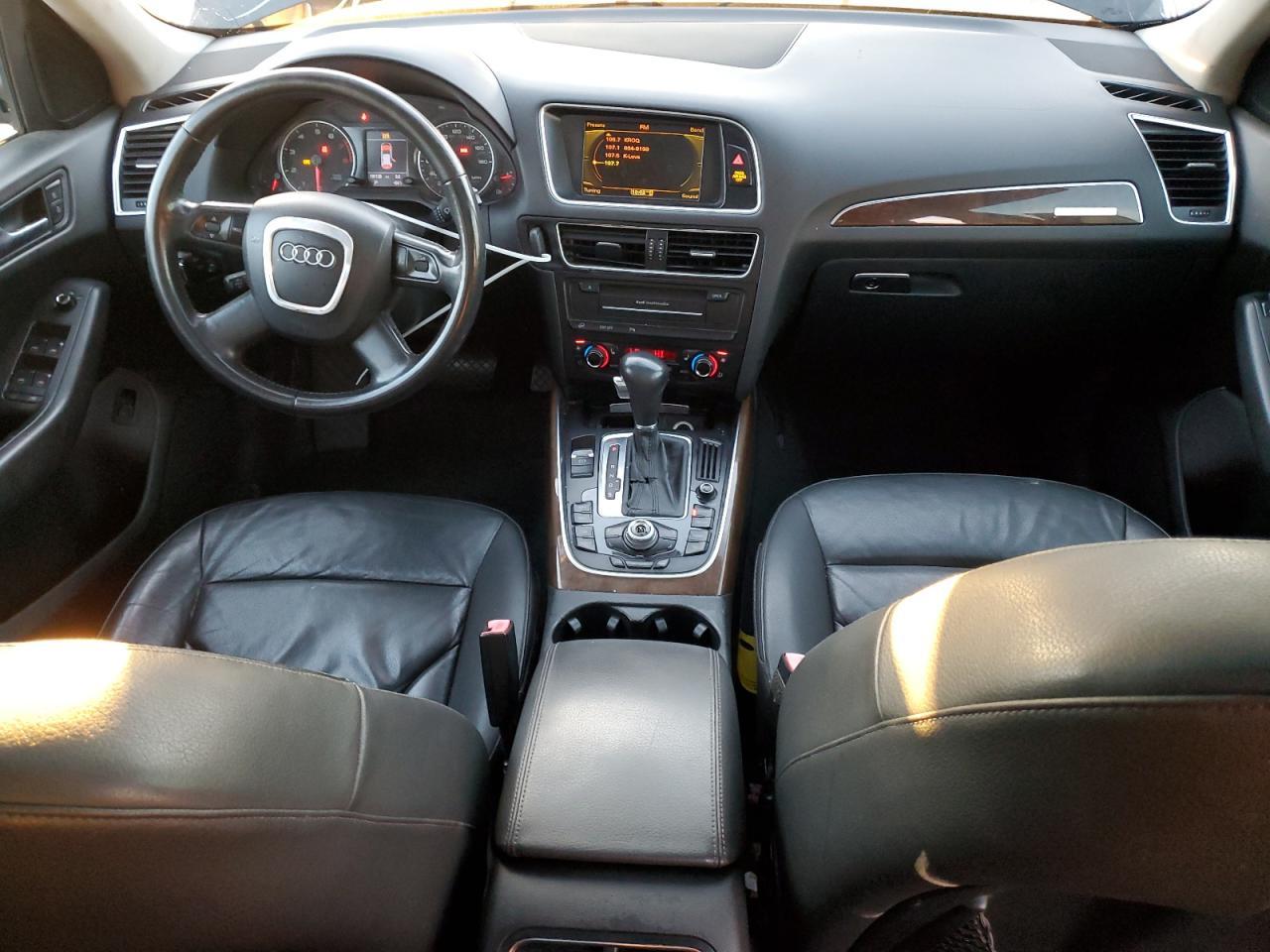 2009 AUDI Q5