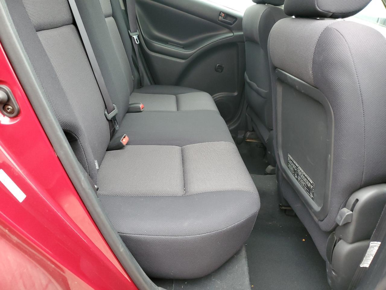 2004 PONTIAC VIBE