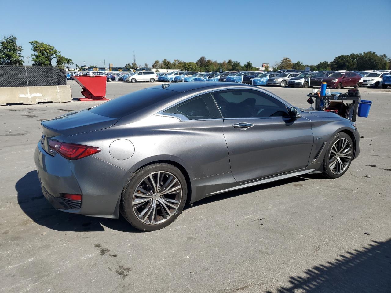 2017 INFINITI Q60
