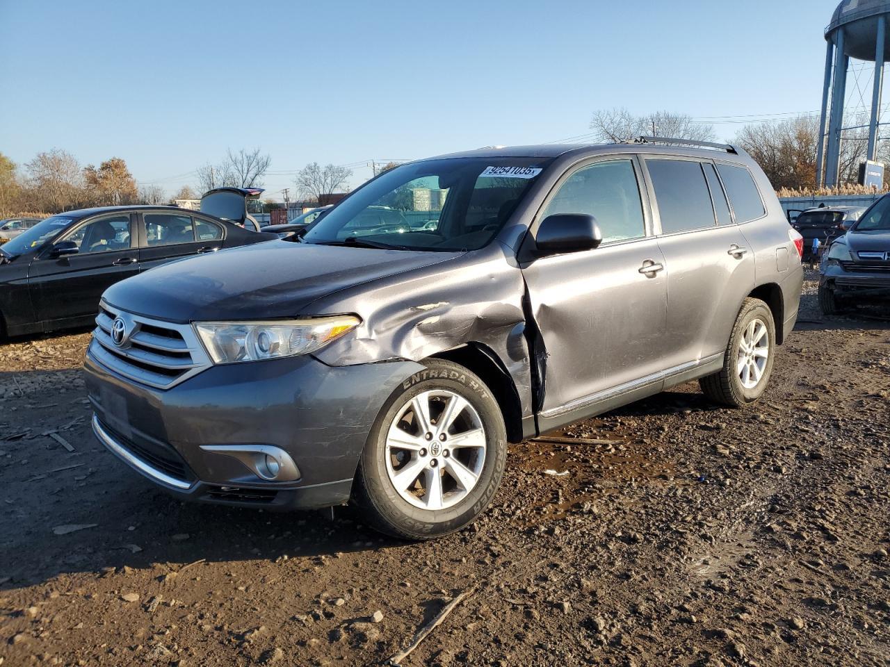 2013 TOYOTA HIGHLANDER