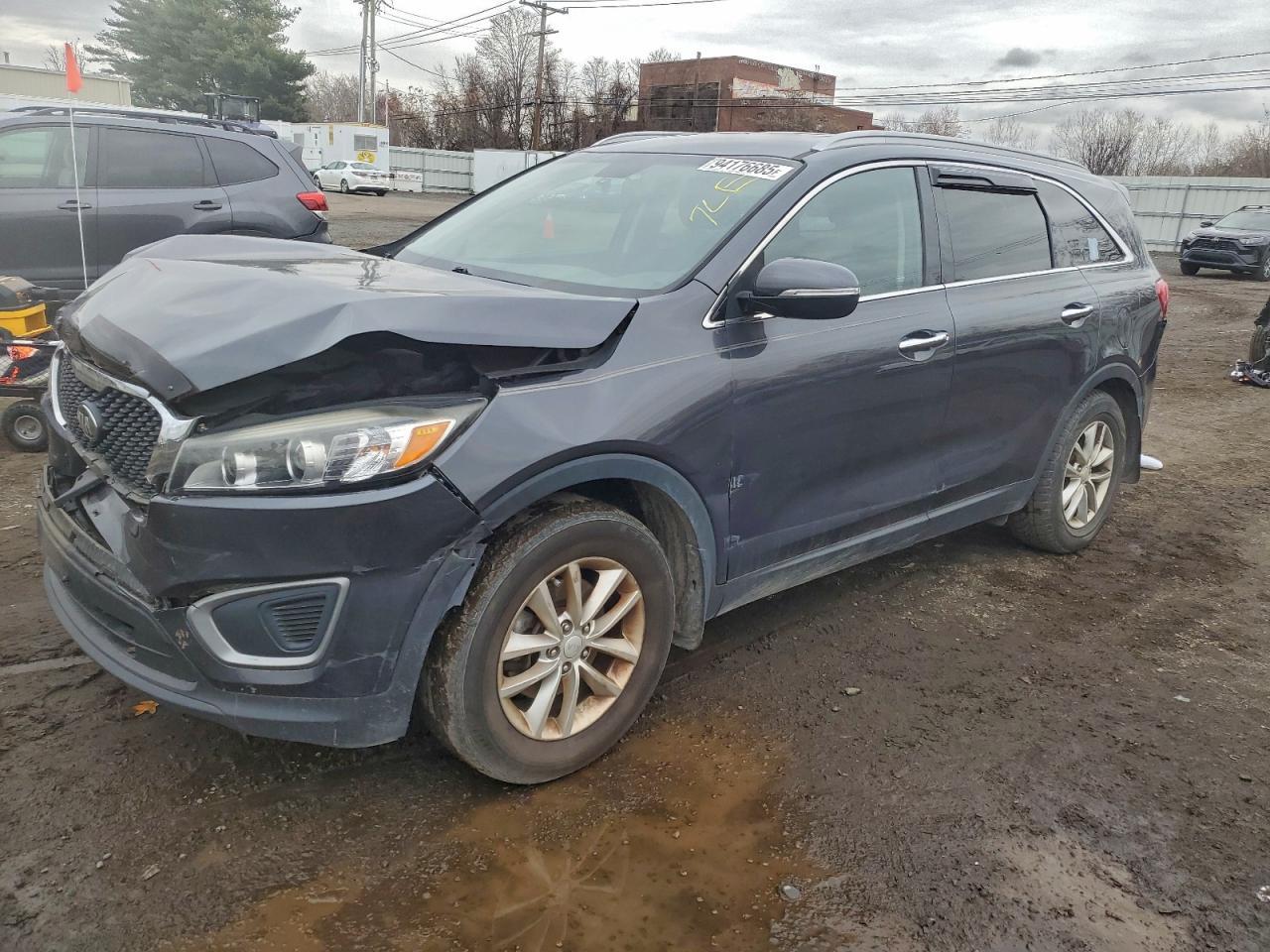 2016 KIA SORENTO