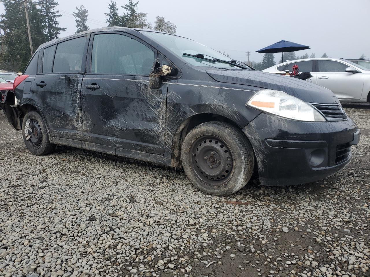 2011 NISSAN VERSA