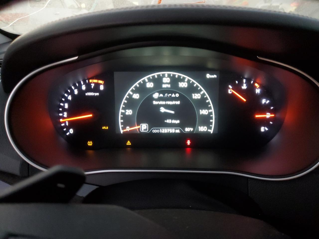 2014 KIA Cadenza