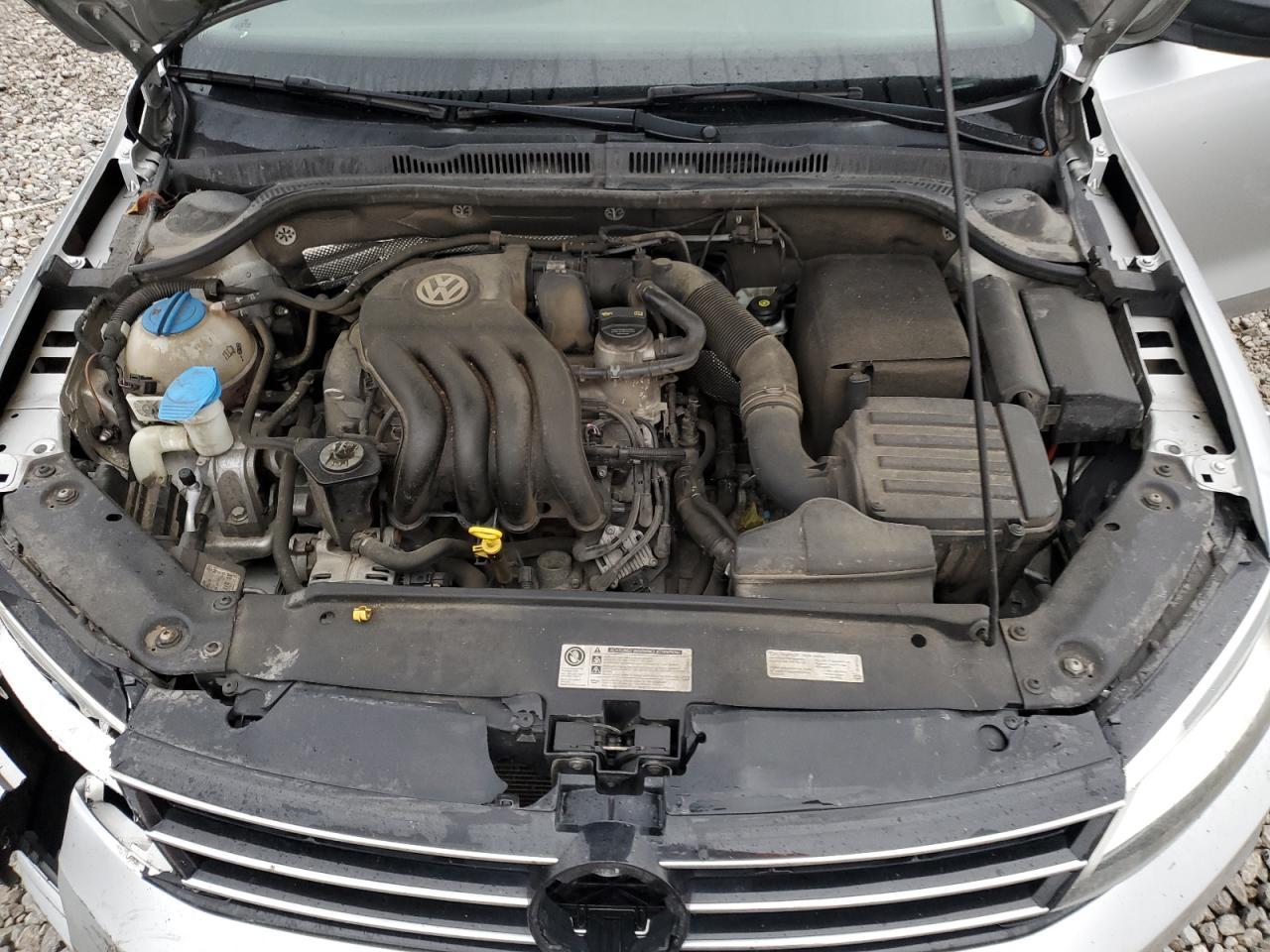 2015 VOLKSWAGEN JETTA