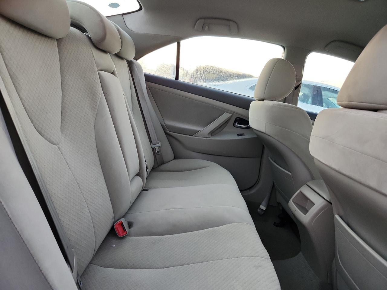 2011 TOYOTA CAMRY