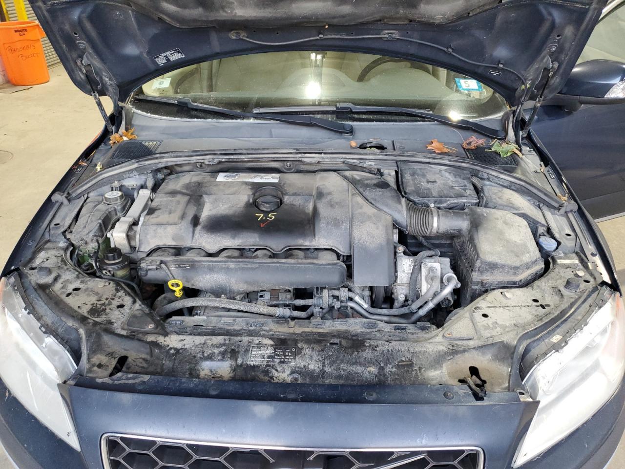 2015 VOLVO XC70