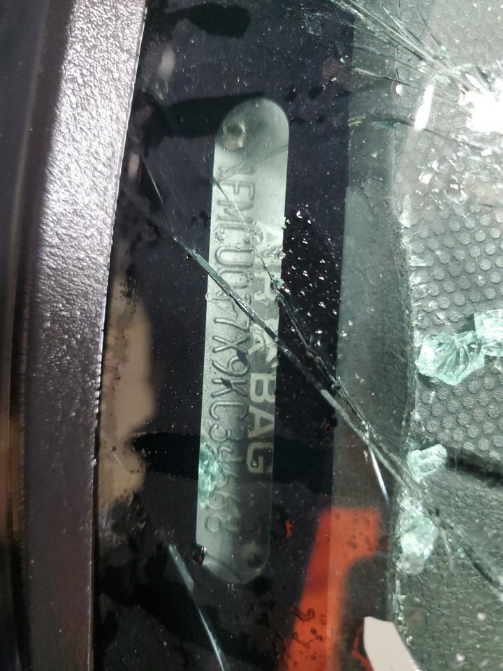 2009 FORD ESCAPE