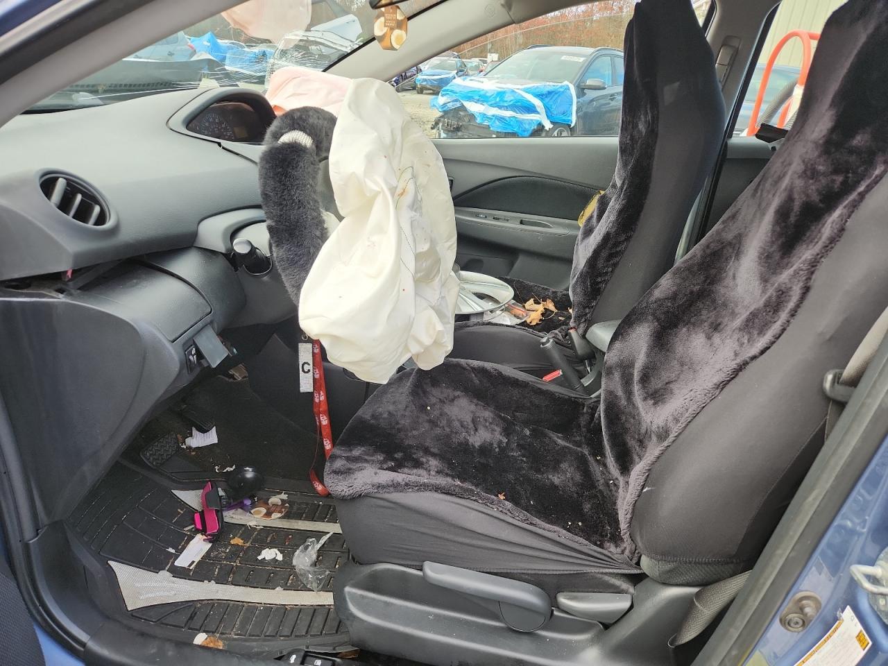 2012 TOYOTA YARIS