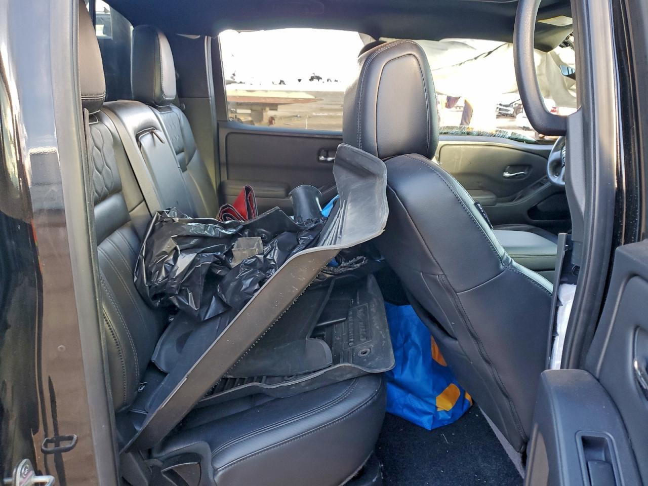 2022 NISSAN Frontier