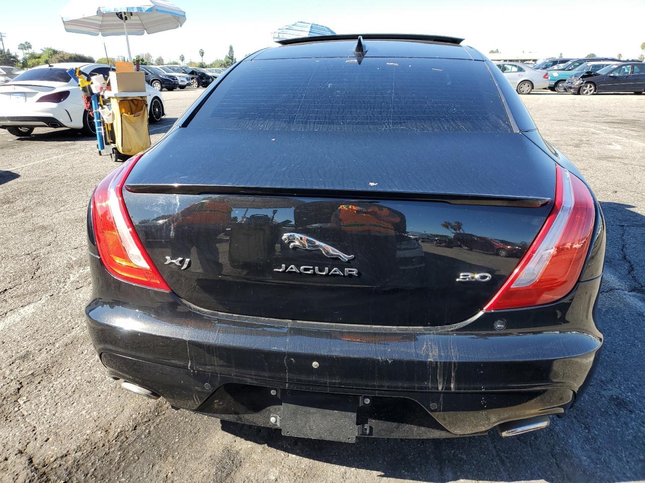 2016 JAGUAR Xj-Series
