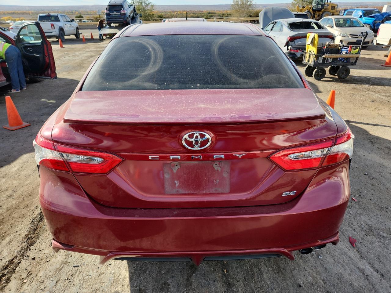 2018 TOYOTA CAMRY