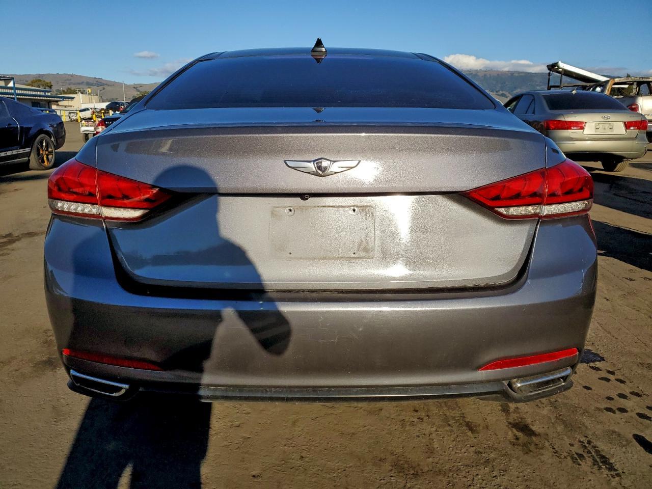 2015 HYUNDAI GENESIS