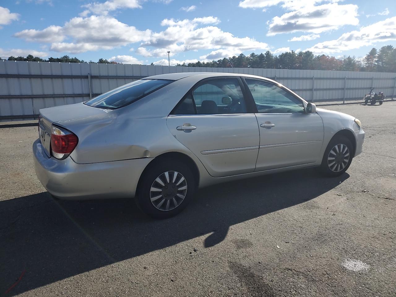 2005 TOYOTA CAMRY