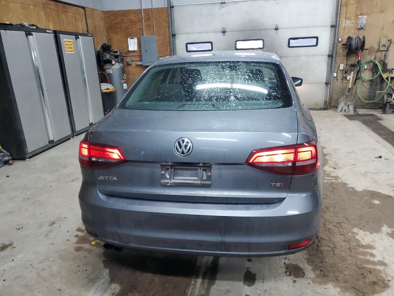 2018 VOLKSWAGEN JETTA