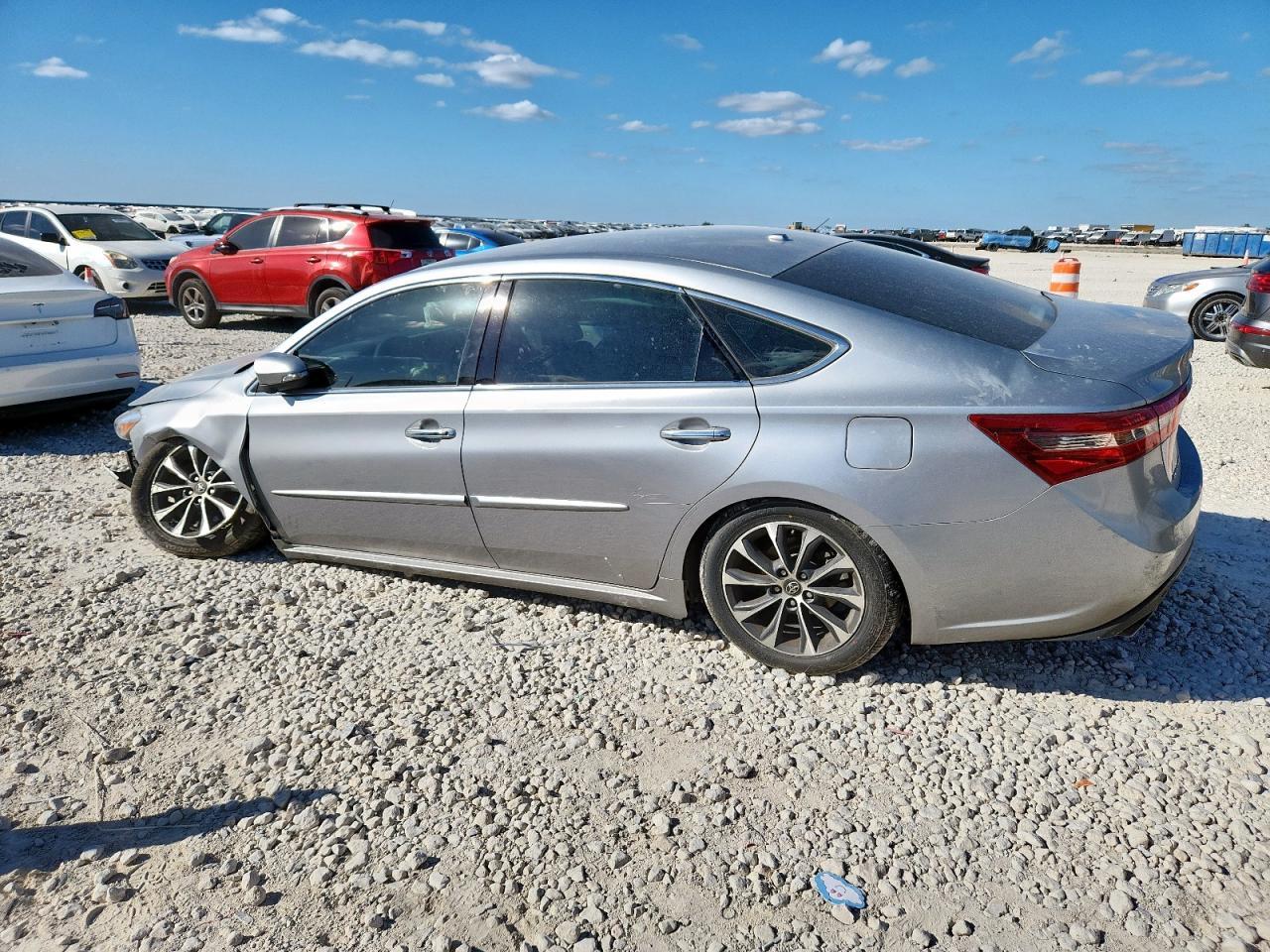 2016 TOYOTA Avalon