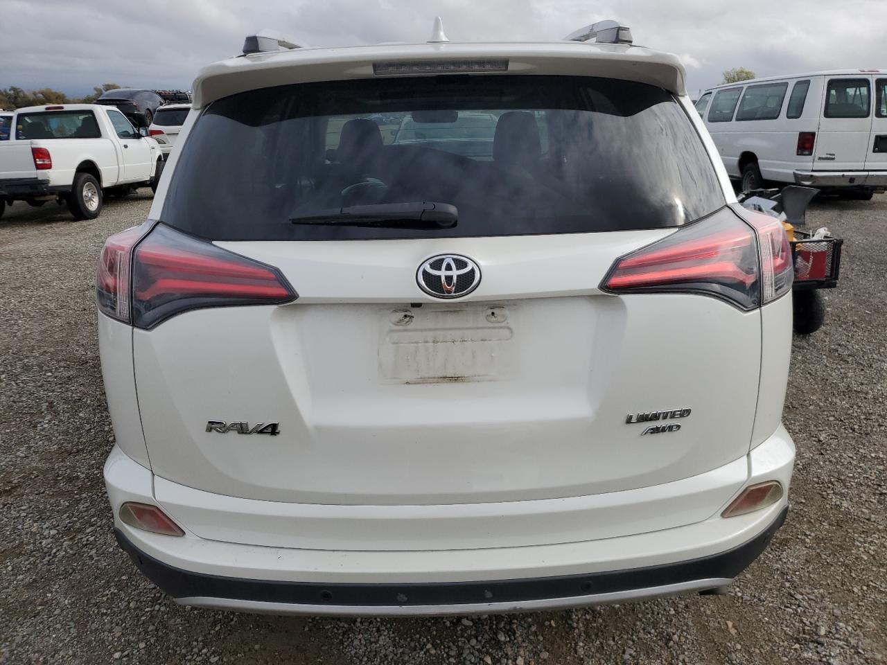 2016 TOYOTA RAV4