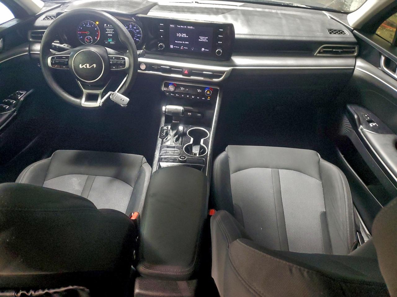 2023 KIA K5