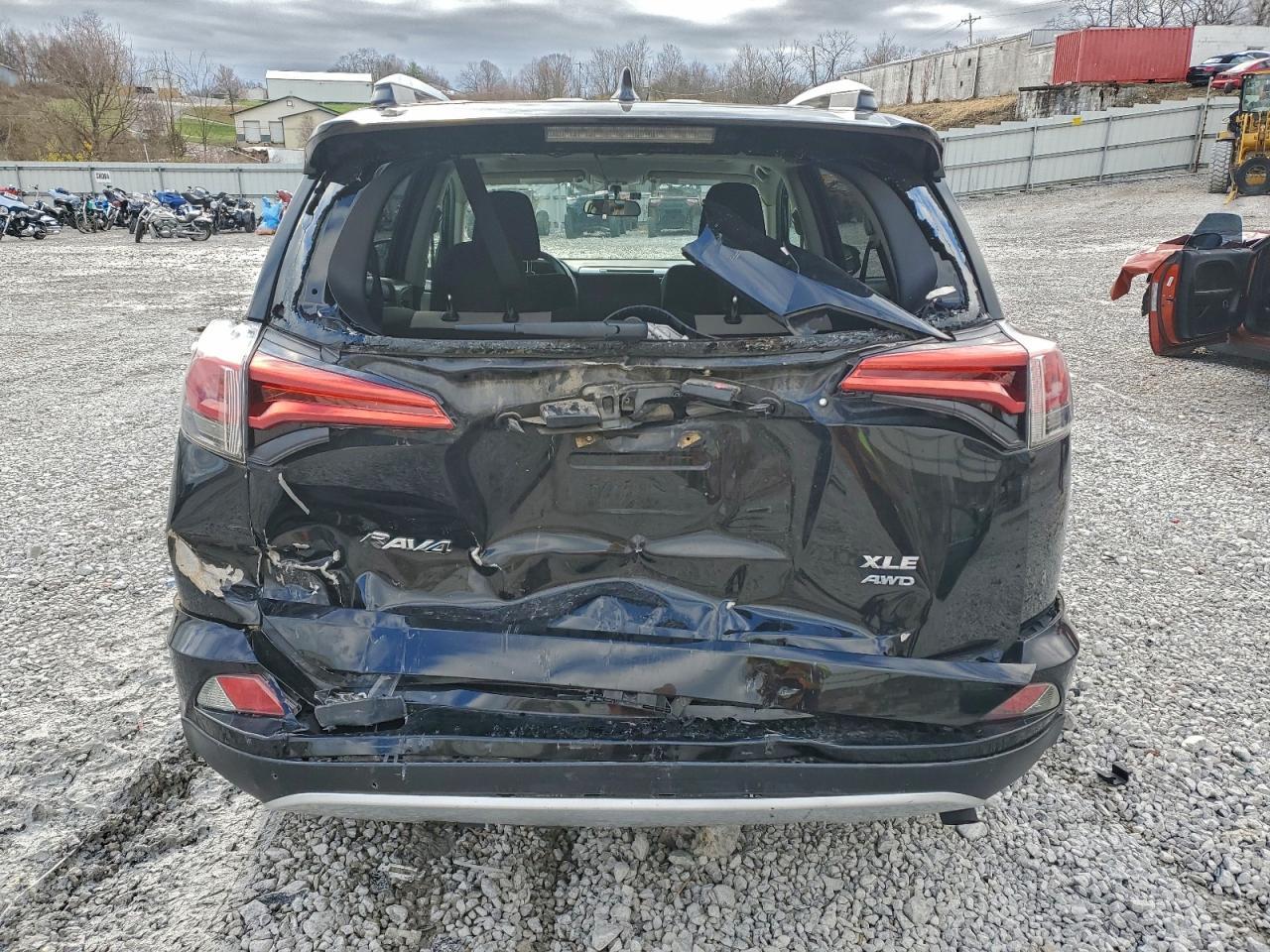2016 TOYOTA RAV4