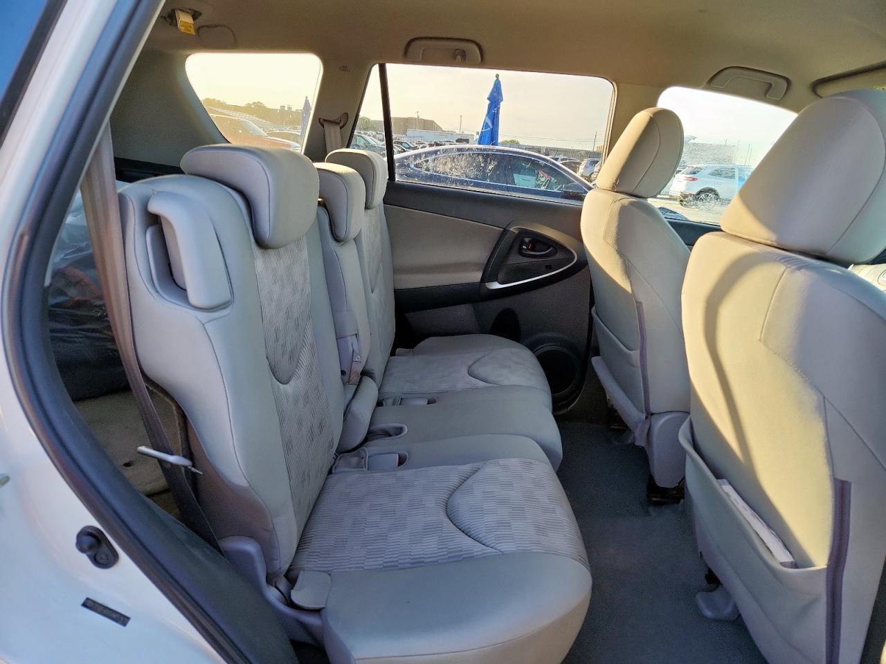 2010 TOYOTA RAV4