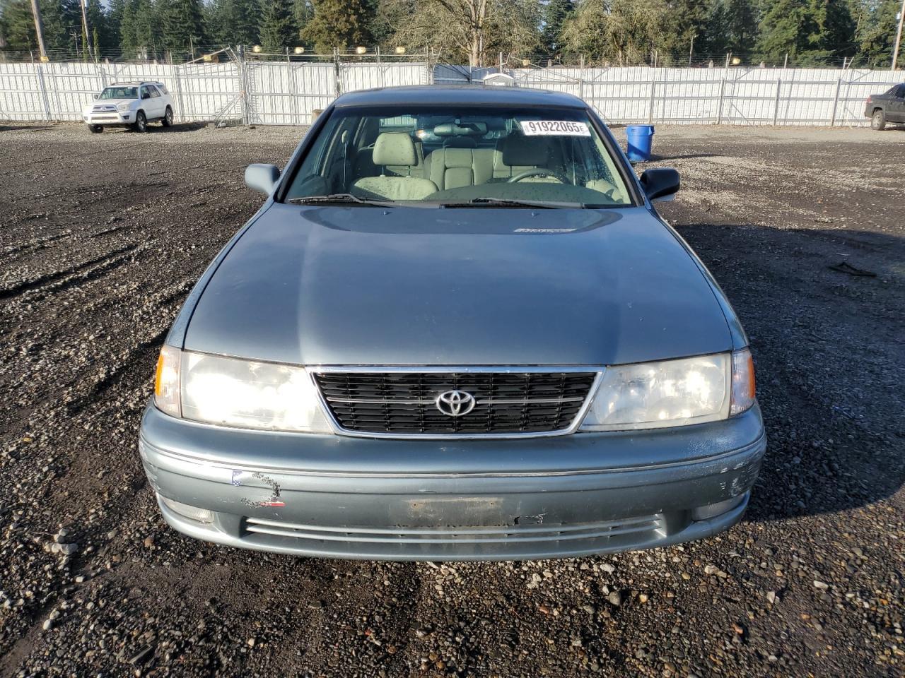 1999 TOYOTA Avalon