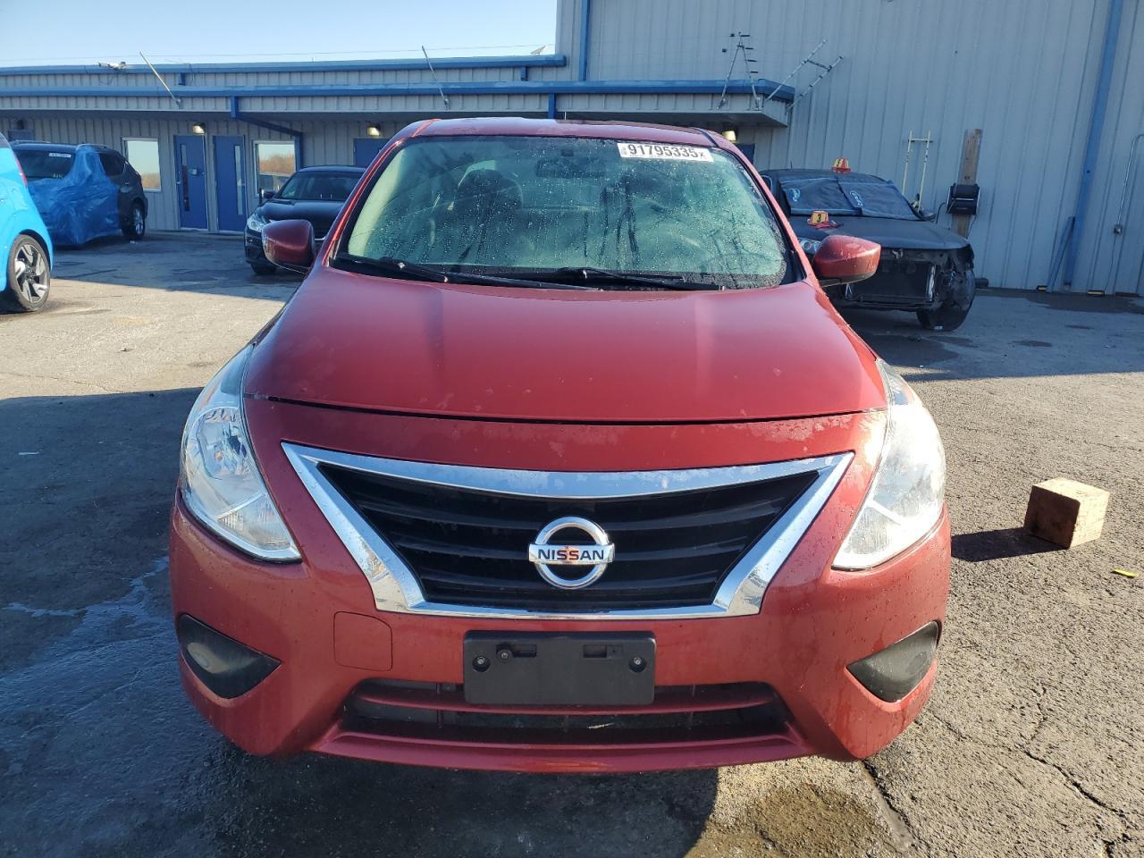 2018 NISSAN VERSA