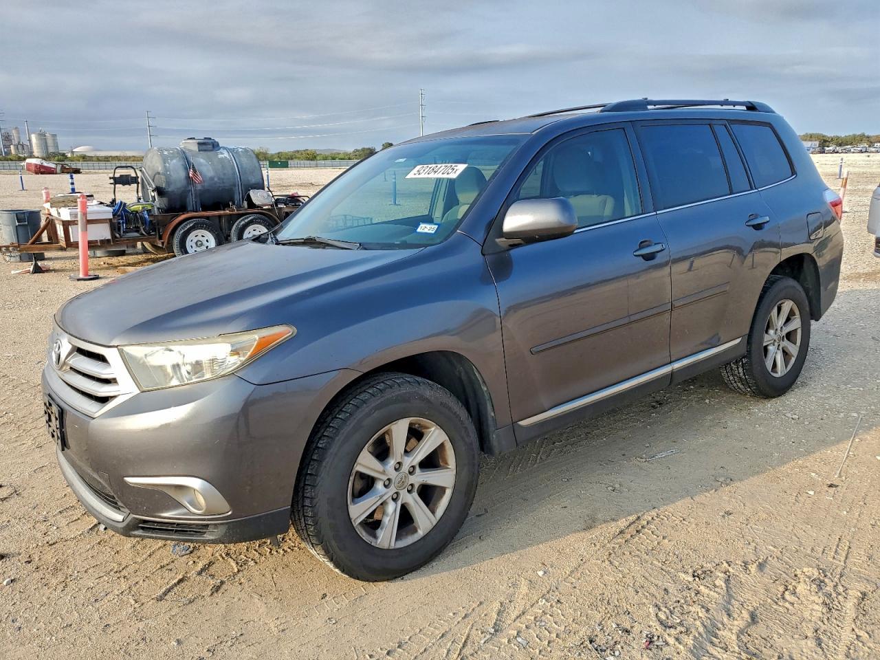 2013 TOYOTA HIGHLANDER