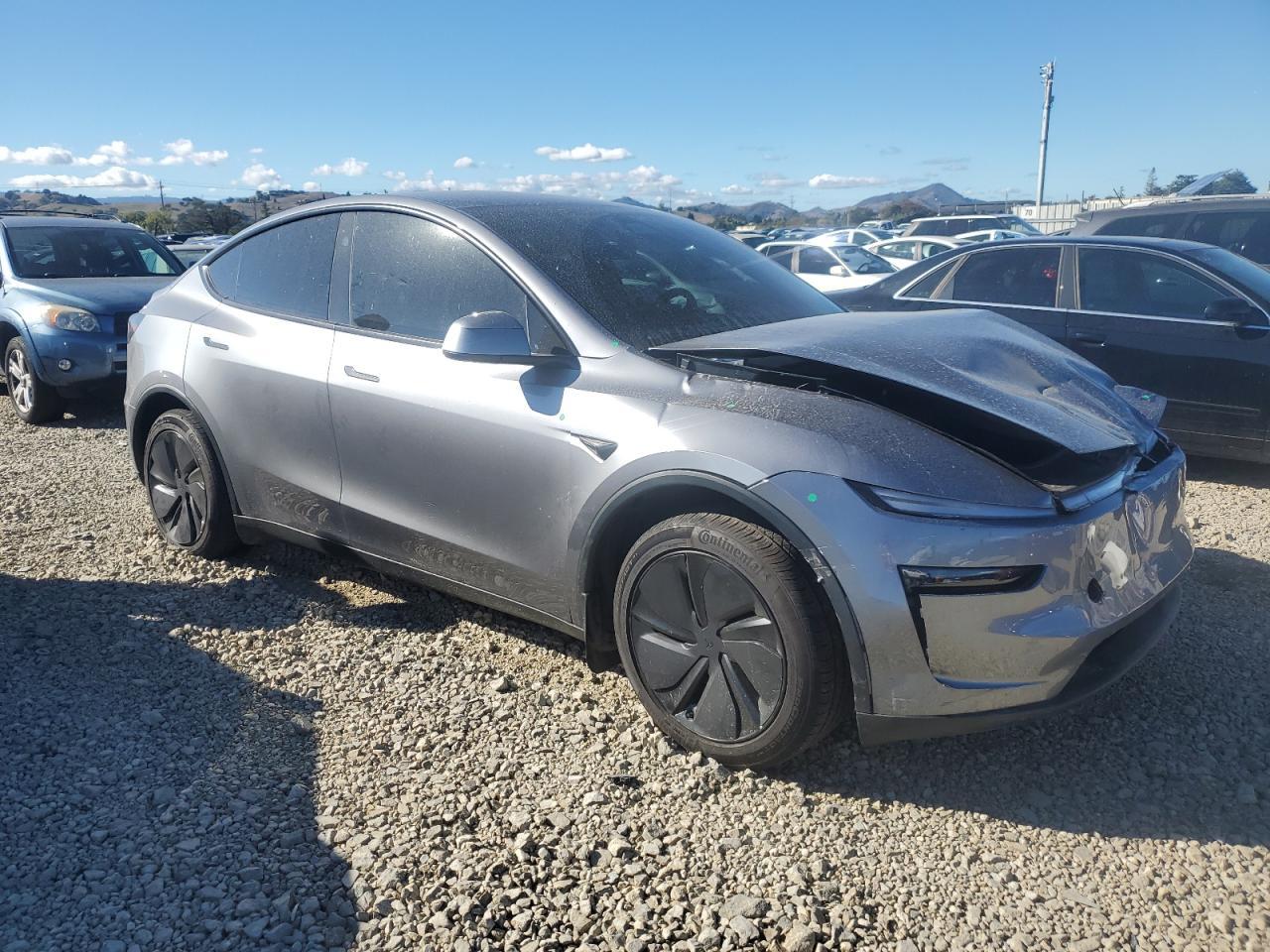 2026 TESLA MODEL Y