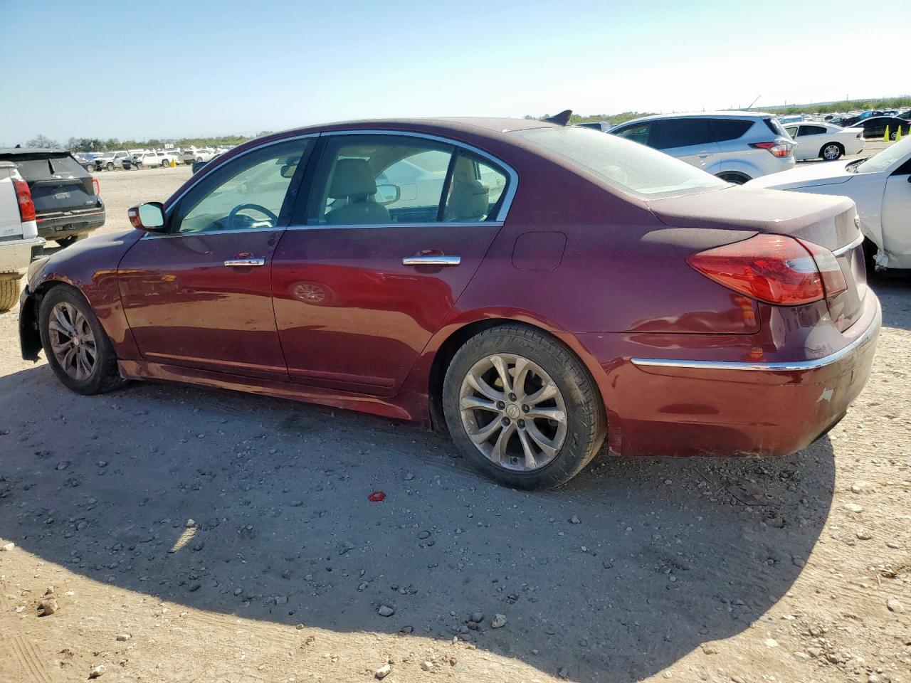 2013 HYUNDAI GENESIS