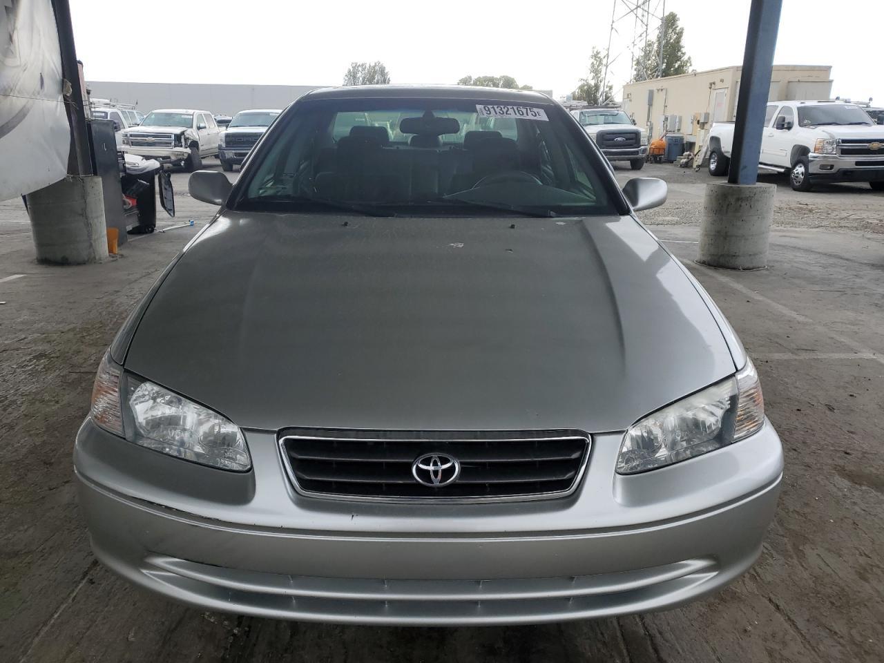 2001 TOYOTA CAMRY