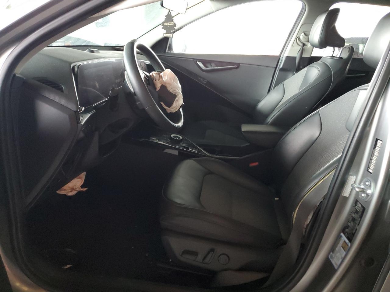 2023 KIA Niro
