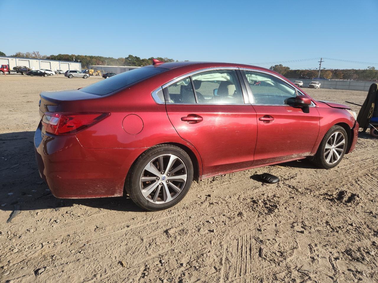2017 SUBARU Legacy