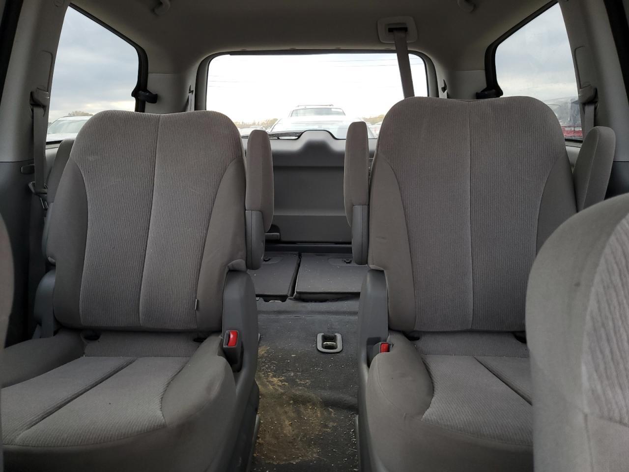 2012 KIA SEDONA