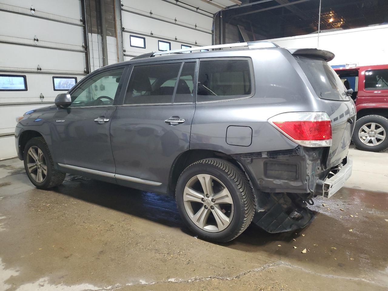 2013 TOYOTA HIGHLANDER