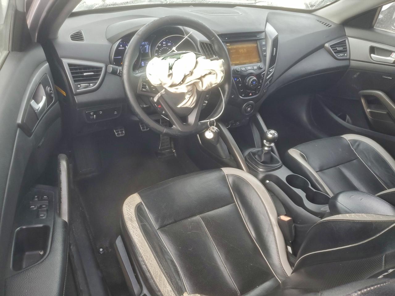 2013 HYUNDAI VELOSTER