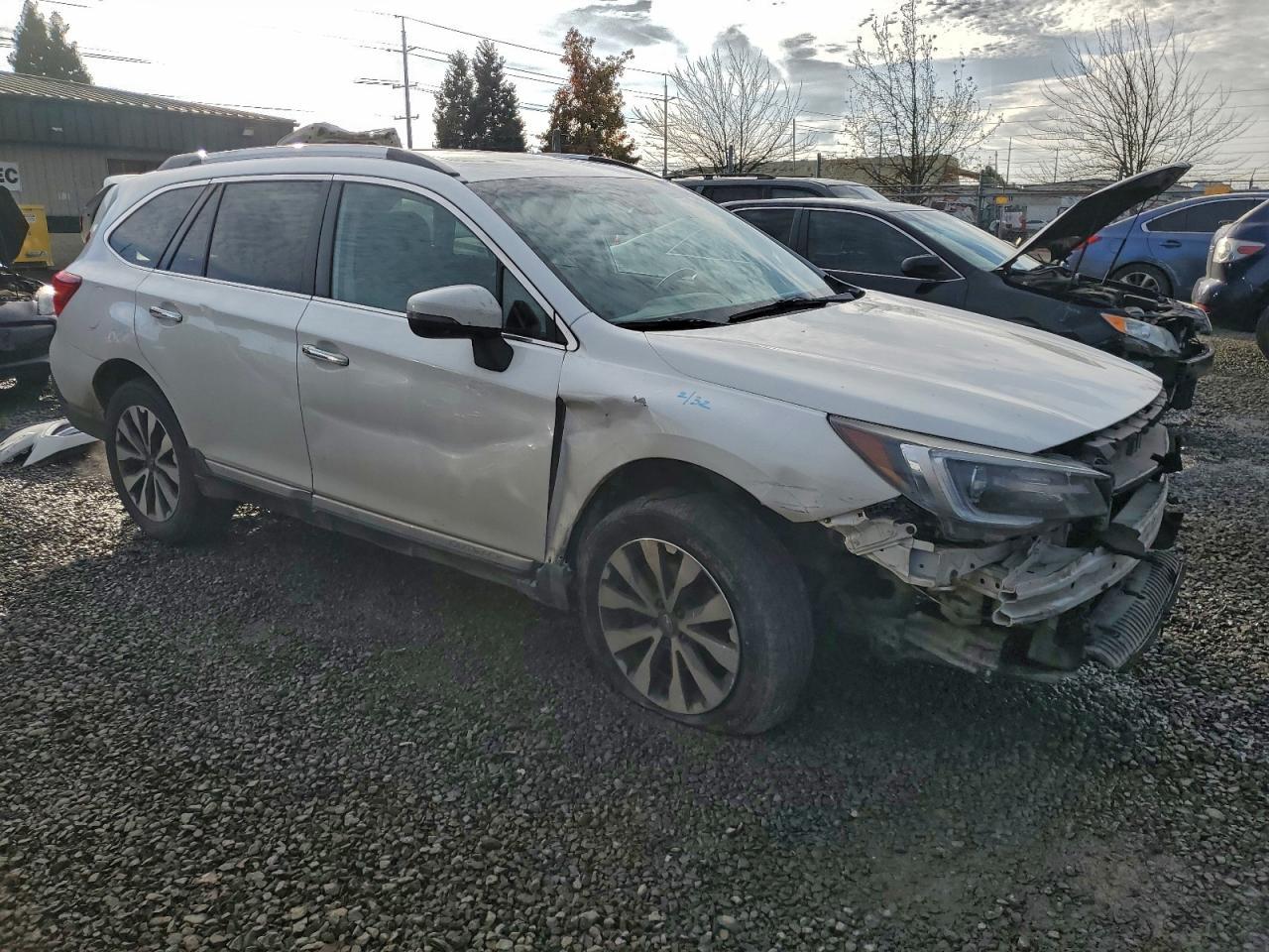 2019 SUBARU Outback