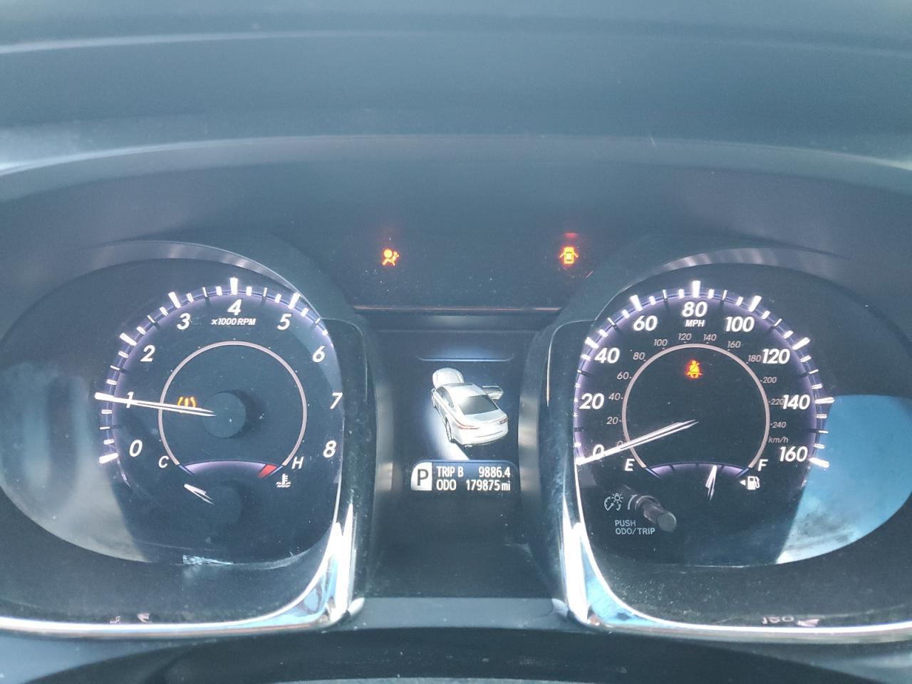 2013 TOYOTA Avalon