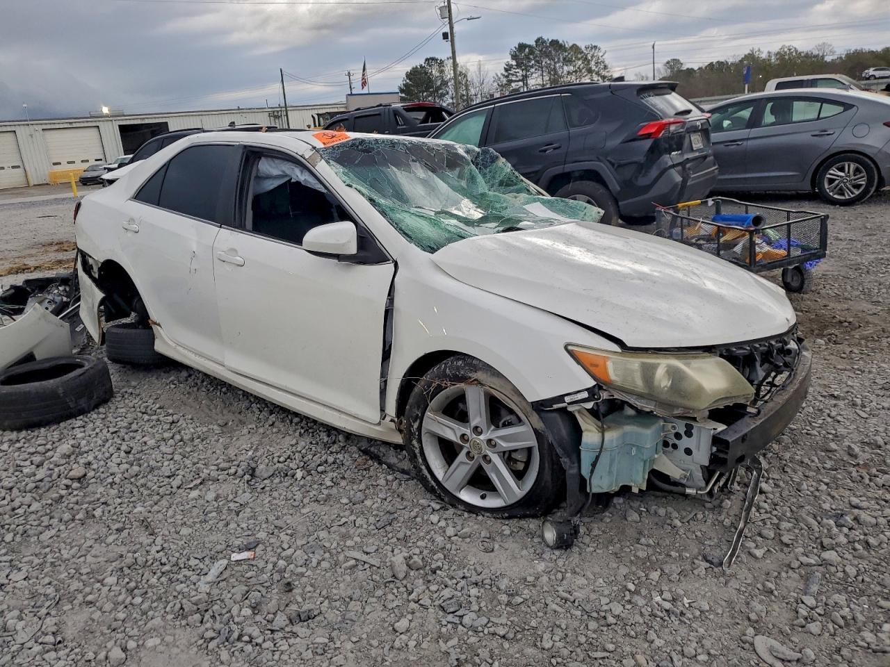 2013 TOYOTA CAMRY