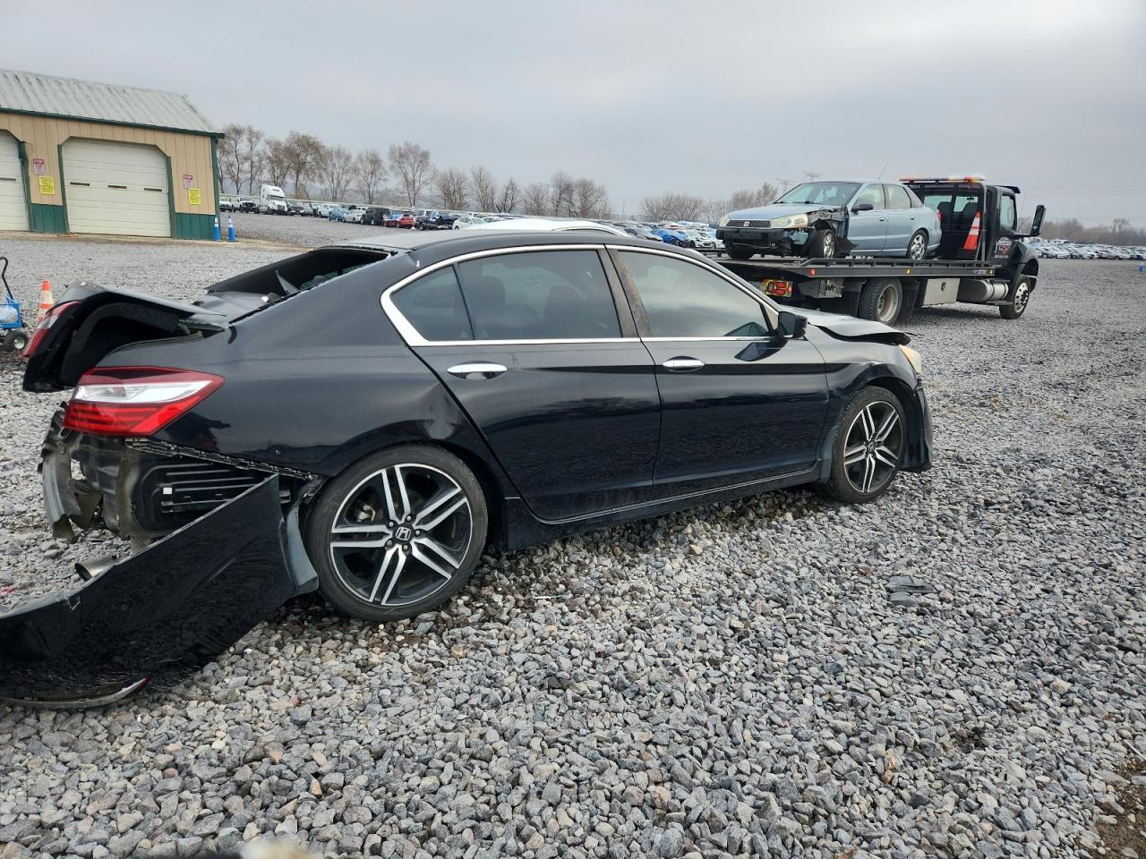 2017 HONDA ACCORD