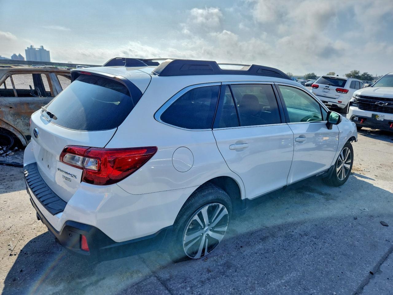 2019 SUBARU Outback