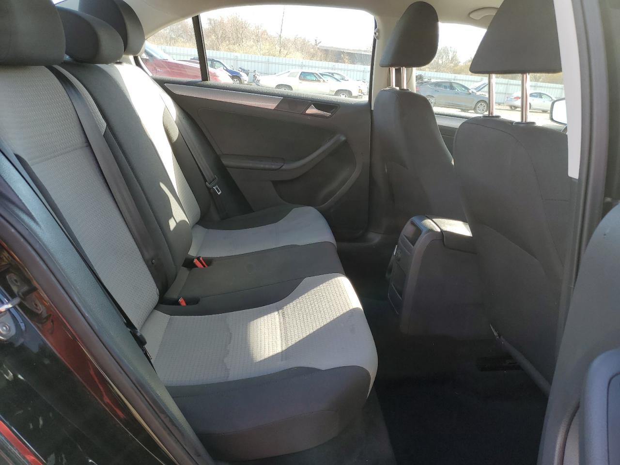2018 VOLKSWAGEN JETTA