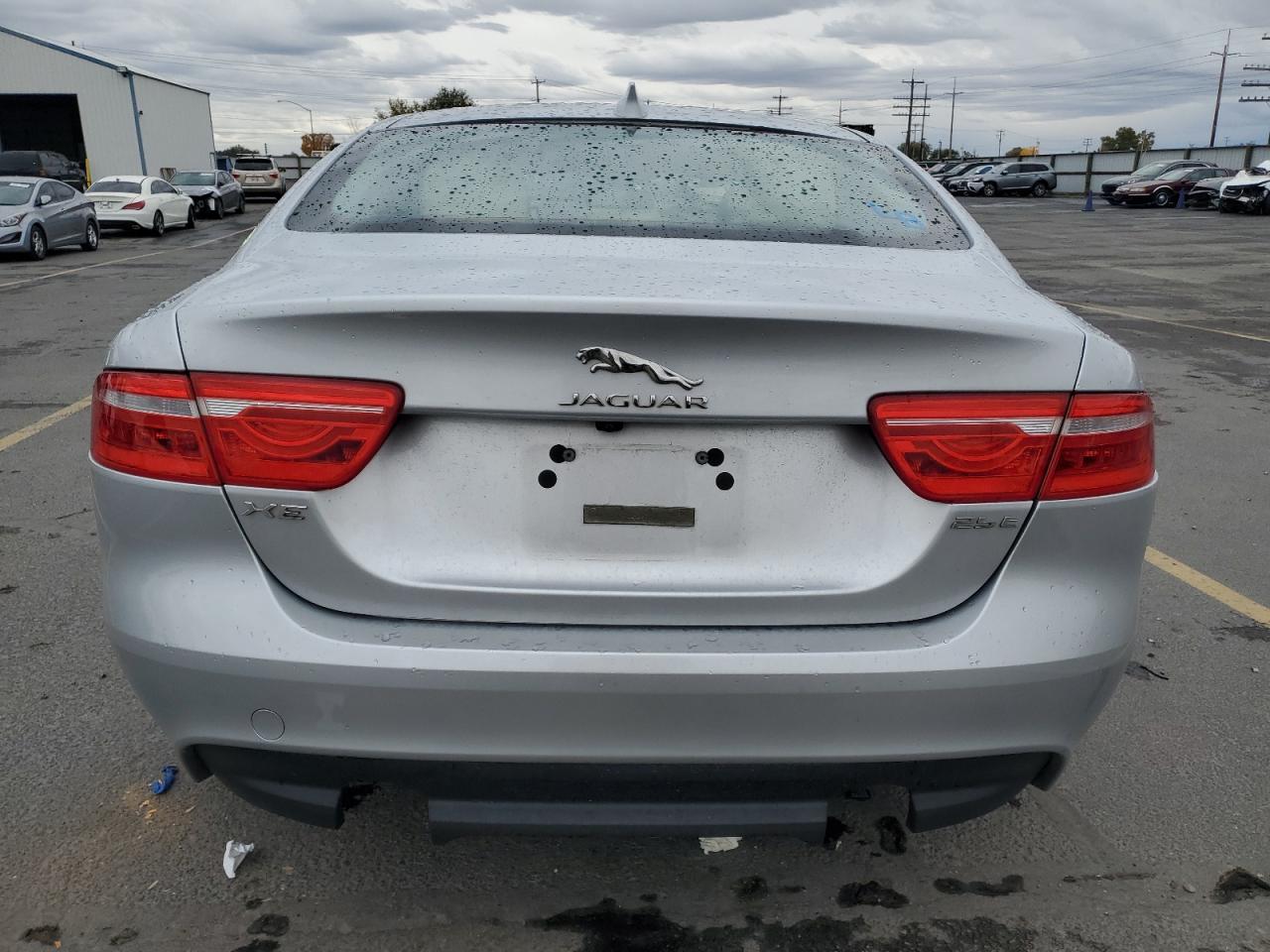 2017 JAGUAR XE