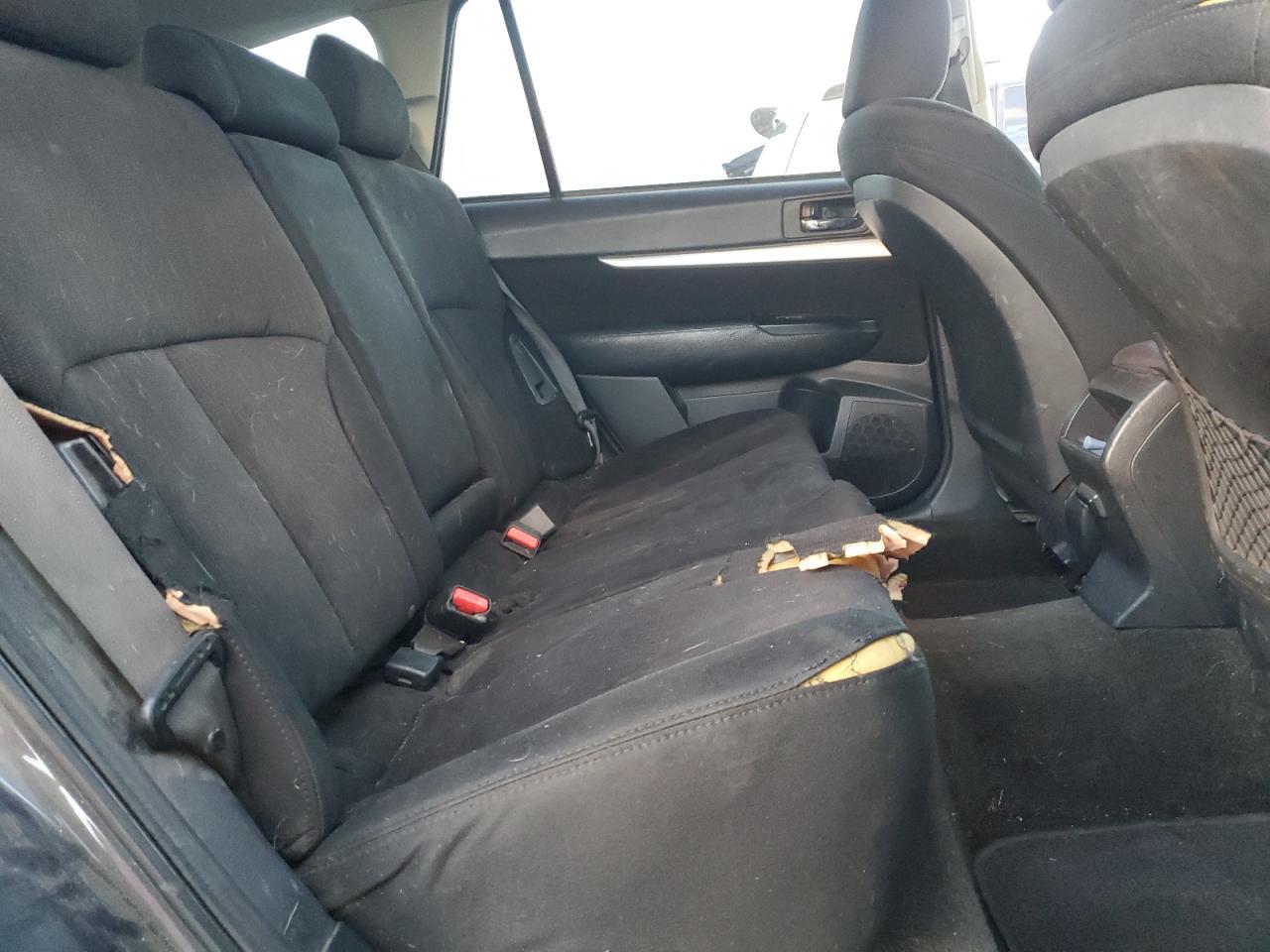 2013 SUBARU Outback