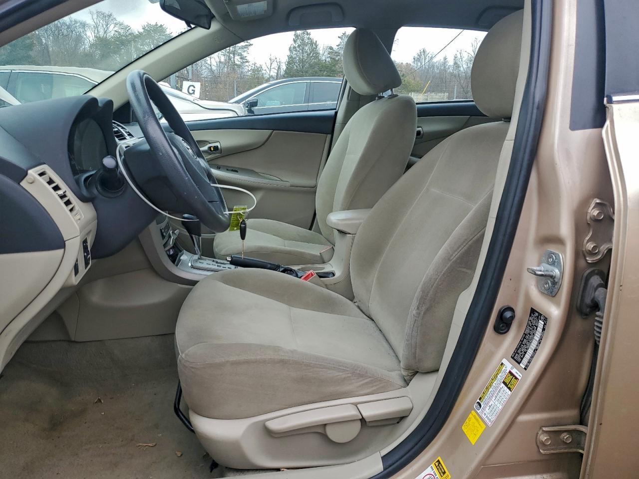 2013 TOYOTA COROLLA