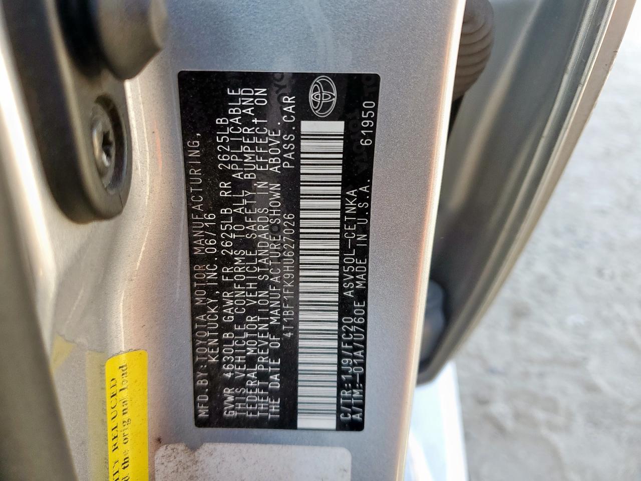 2017 TOYOTA CAMRY
