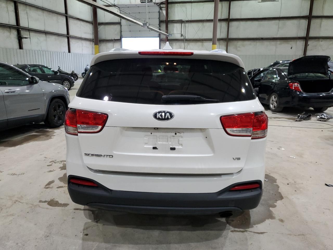 2016 KIA SORENTO